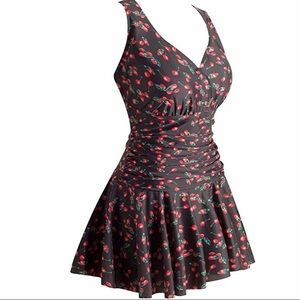 🍒 Bathing Full Coverage Bathingsuit